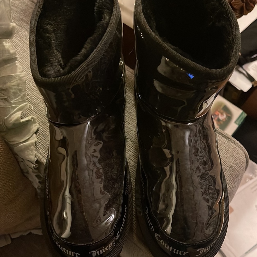 Final Inventory Juicy Couture Womens Black JC-KLASH Fur boot.  NEW Retail $100. - Picture 3 of 4